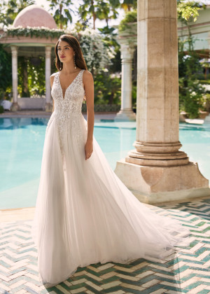 V Neck Beaded Ivory Tulle Luxurious Wedding Dress